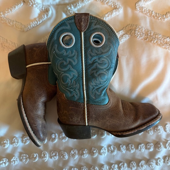 Ariat toddler size 10 - Picture 1 of 7